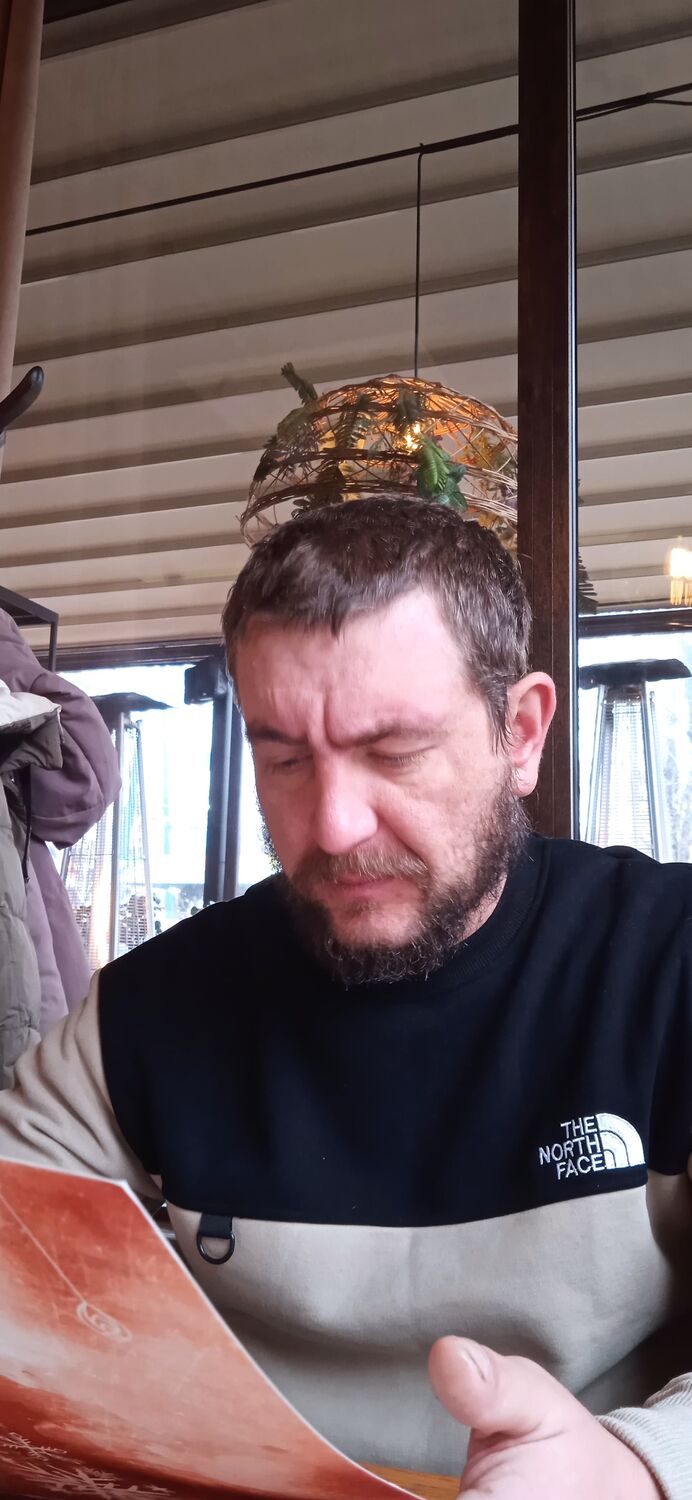  ,   Artem, 33 ,   ,   , c 