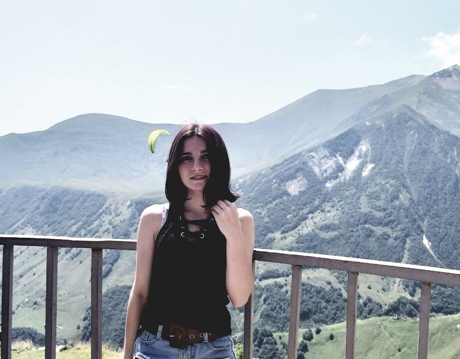  ,   Sali, 26 ,   ,   , c 
