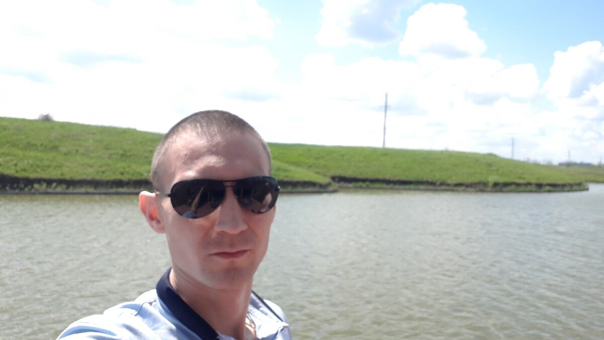  18772804  , 32 ,    --