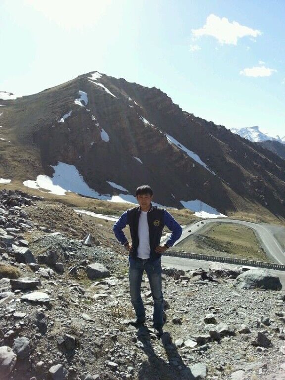  33567124  Izat, 33 ,    