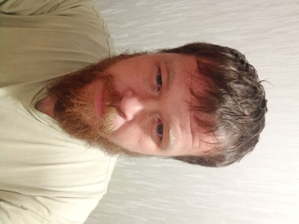  30124324  Sergei, 41 ,    
