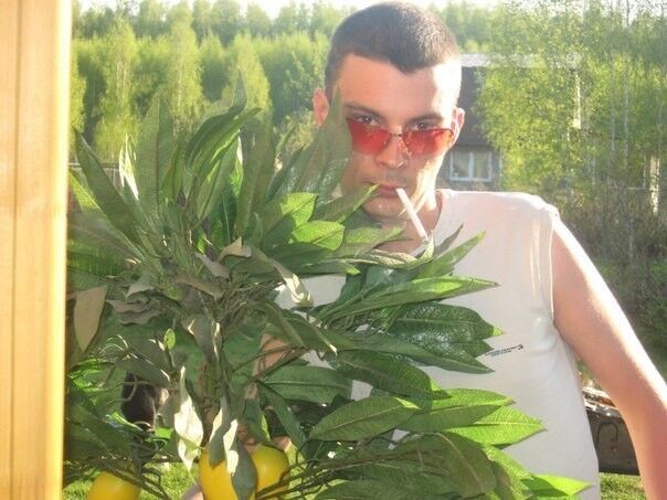  6851724  Timur, 38 ,    