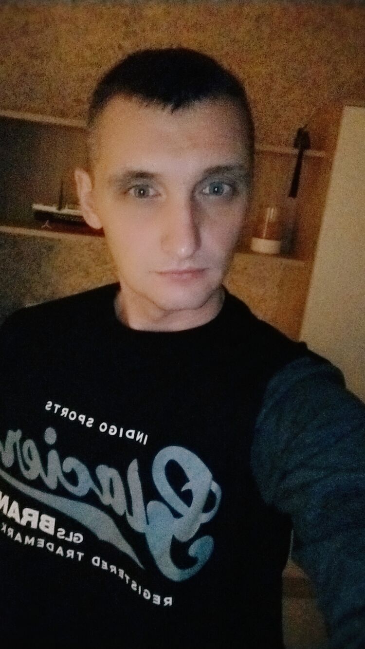  46964494  , 35 ,    