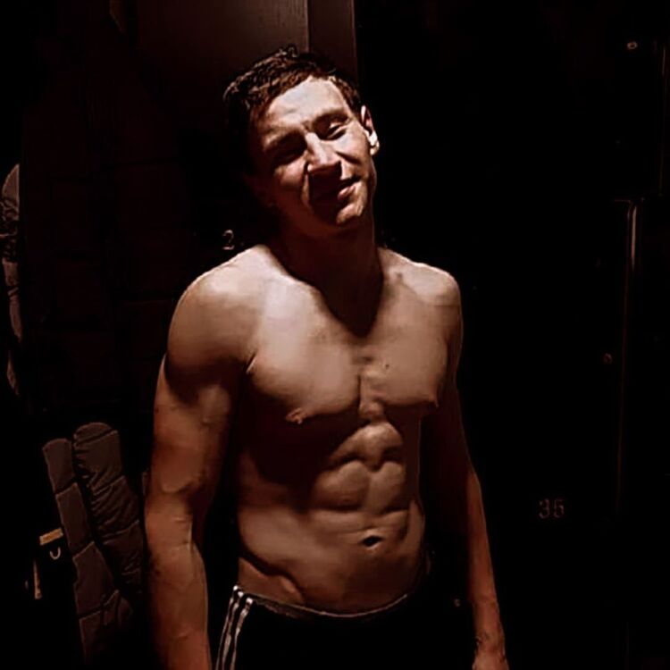  43460104  Lord, 24 ,    