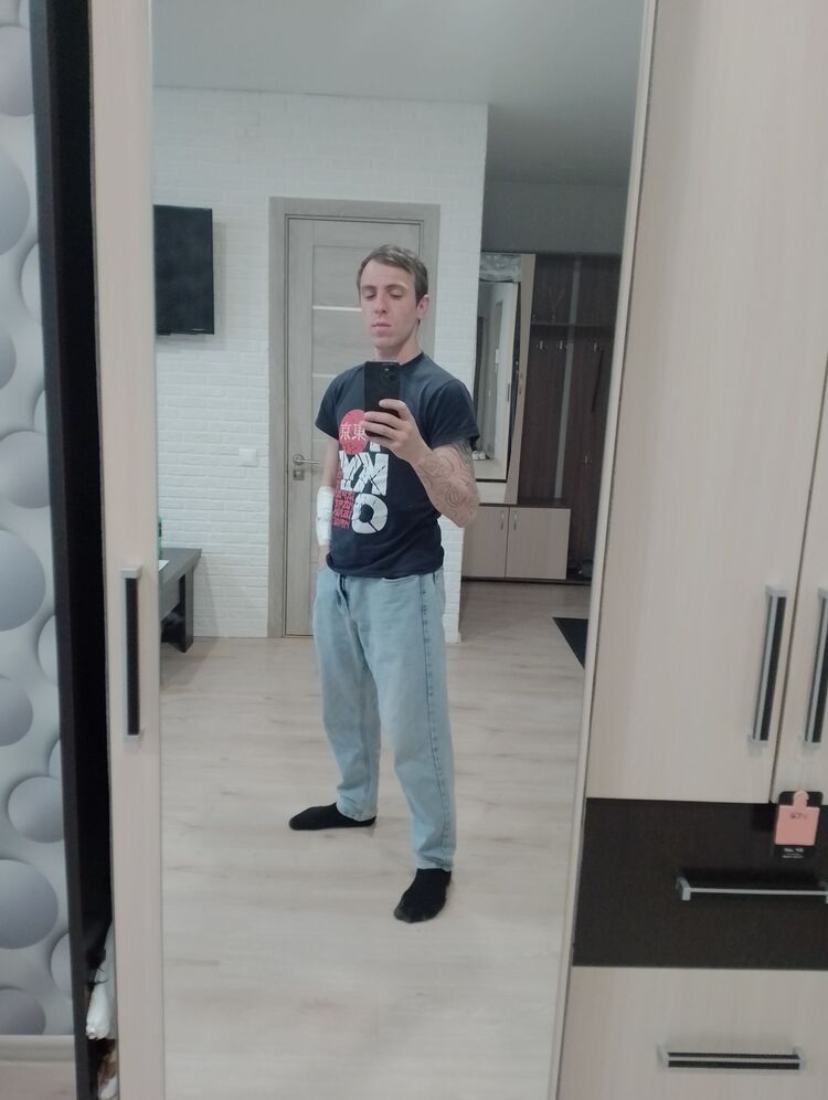  42911594  , 28 ,    