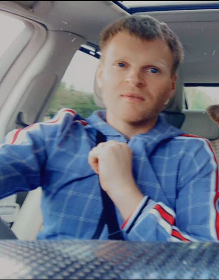  54294634  Aleksandr, 40 ,    