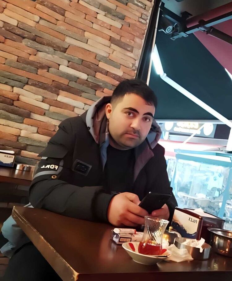  52890644  Ismayil, 29 ,    