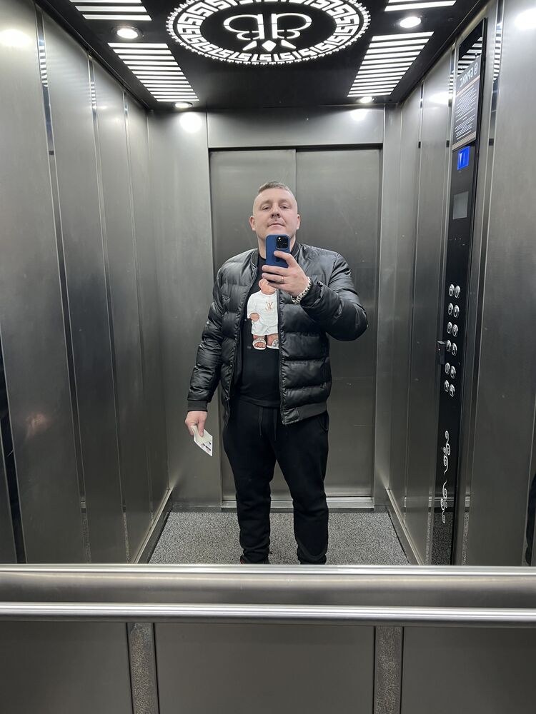  43095644  , 34 ,    
