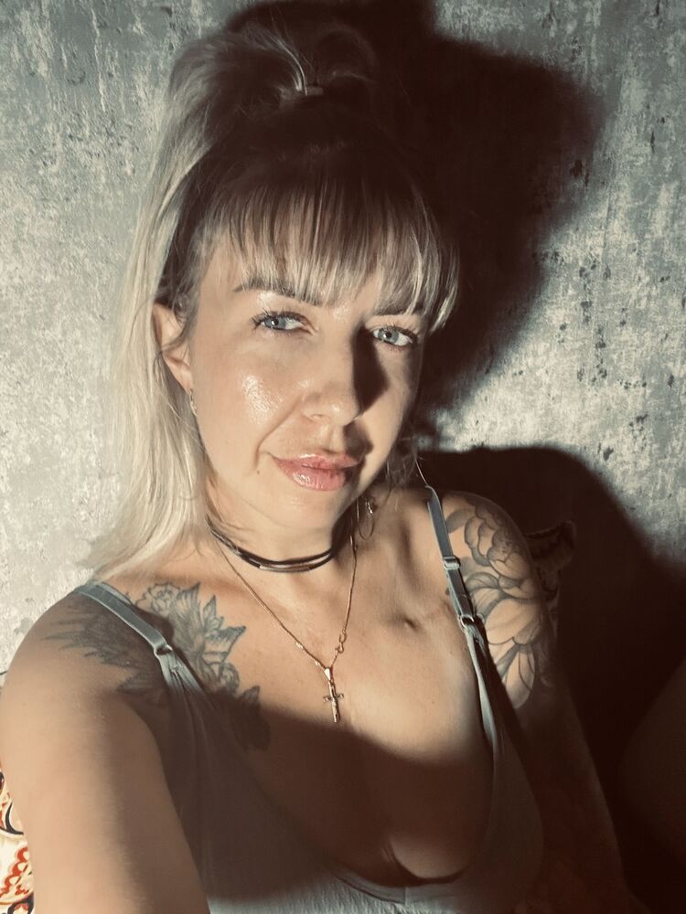  53064664  , 34 ,    