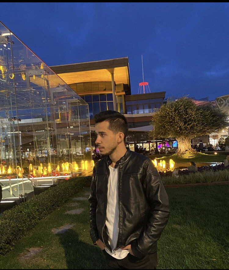  ,   Seydi, 25 ,   ,   