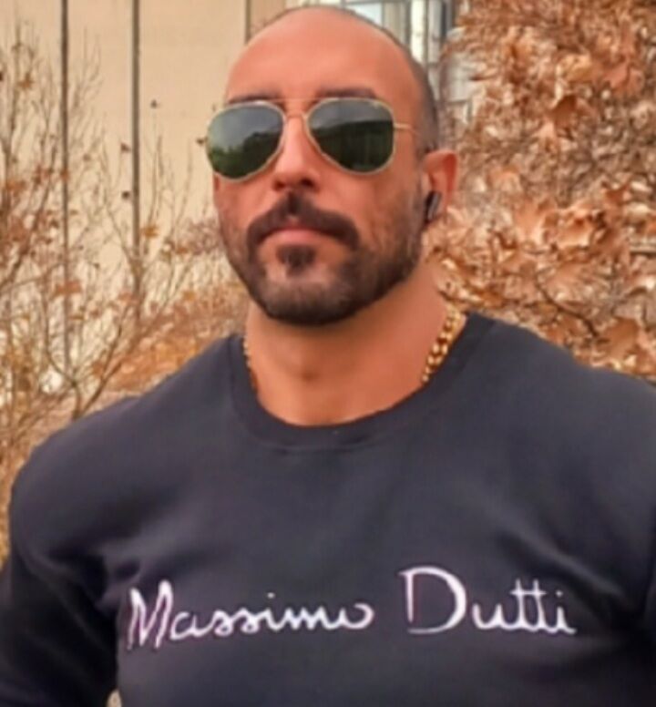  40266794  Shahab, 37 ,    Akaszto