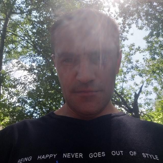  52923714  Vitali, 38 ,    