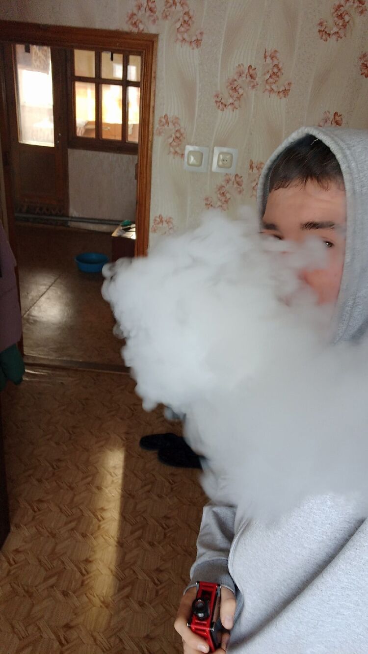  40521014  Dima, 26 ,    