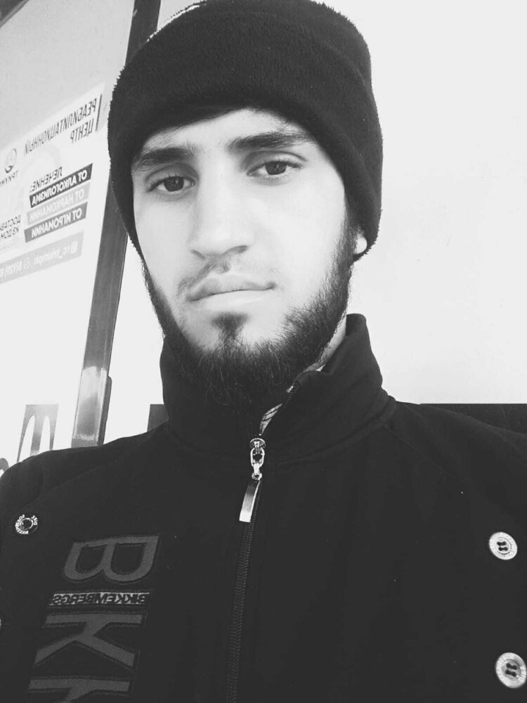  27328534  , 26 ,    -