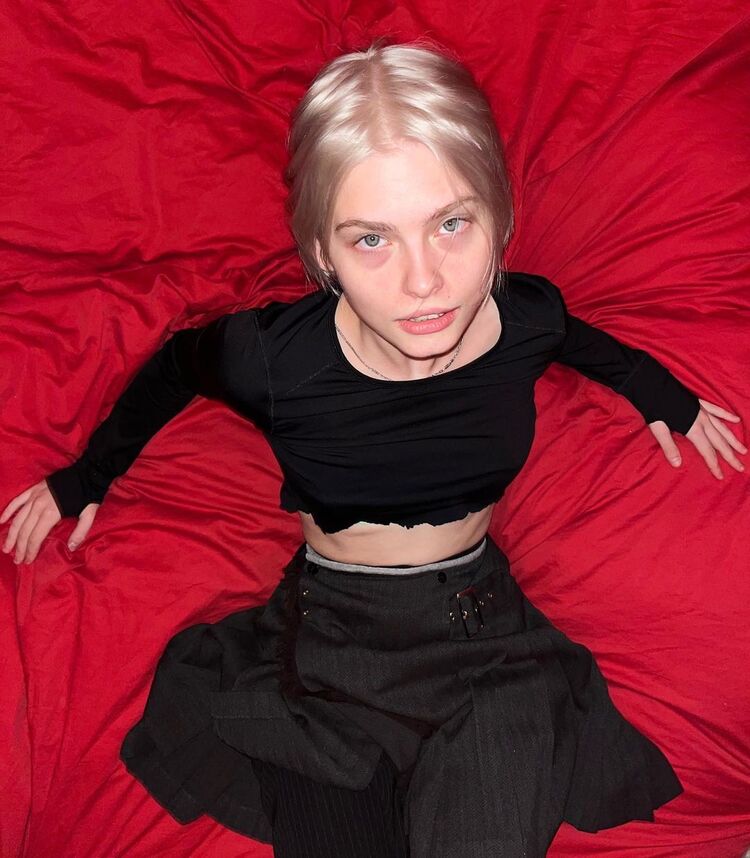  -,   , 21 ,   ,   