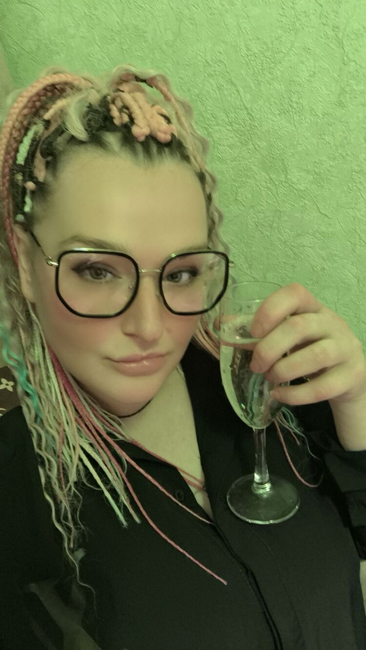 48682604  , 43 ,    