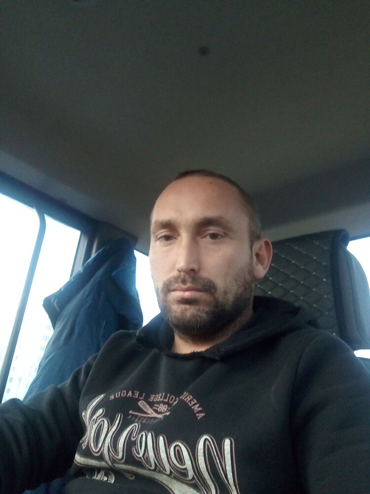  28589614  , 35 ,    