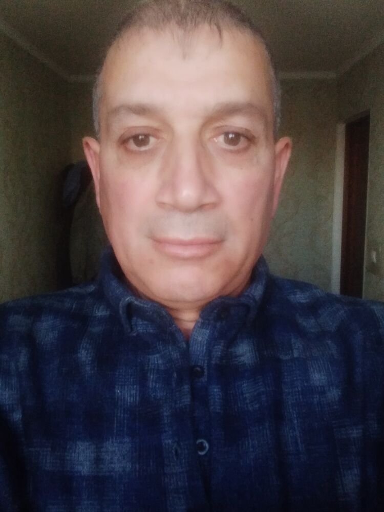  46417374  Eldar, 57 ,    