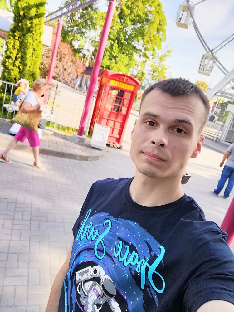  46042164  , 31 ,    