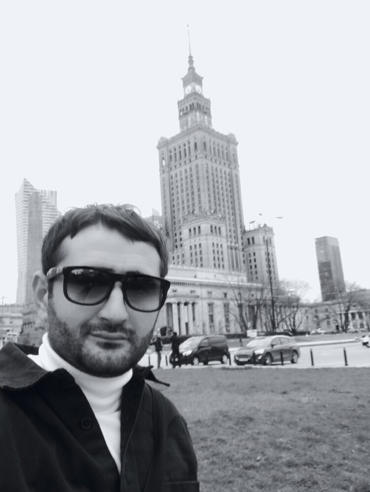  22693024  Hayk, 34 ,    Bialobrzegi