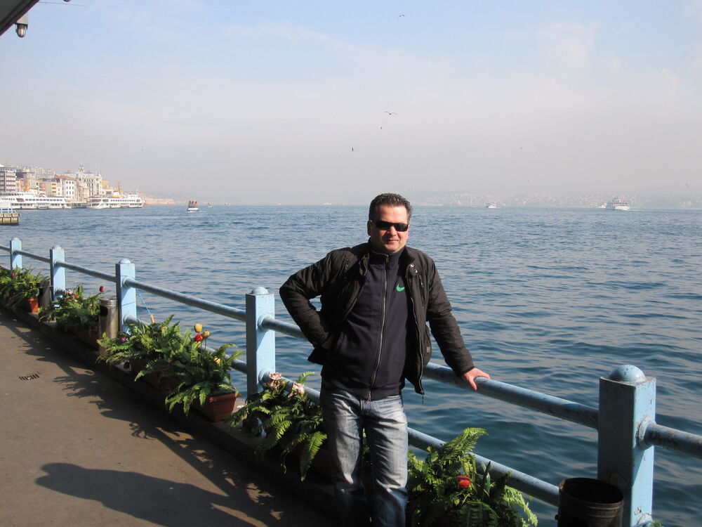  ,   Maksim, 48 ,   