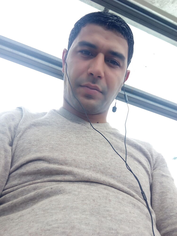  Gobelins,   Nikoloz, 34 ,   ,   , c 