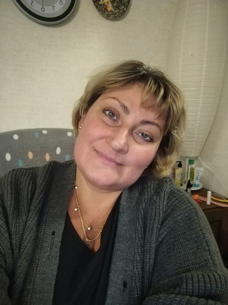  48899474  Anna, 49 ,    