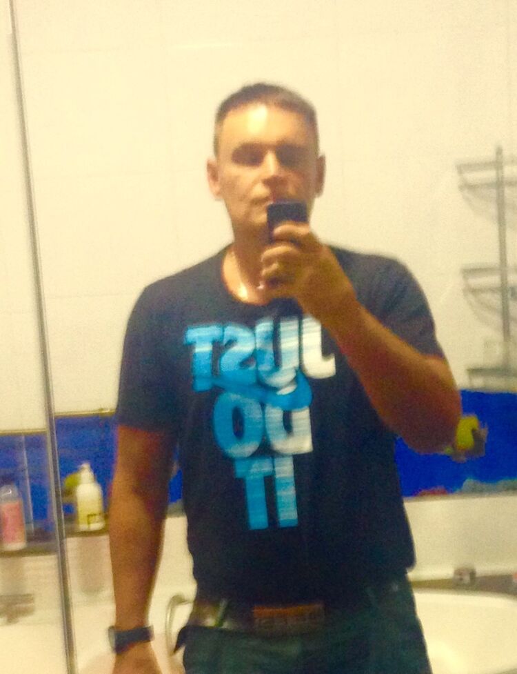  ,   Viktor, 44 ,   