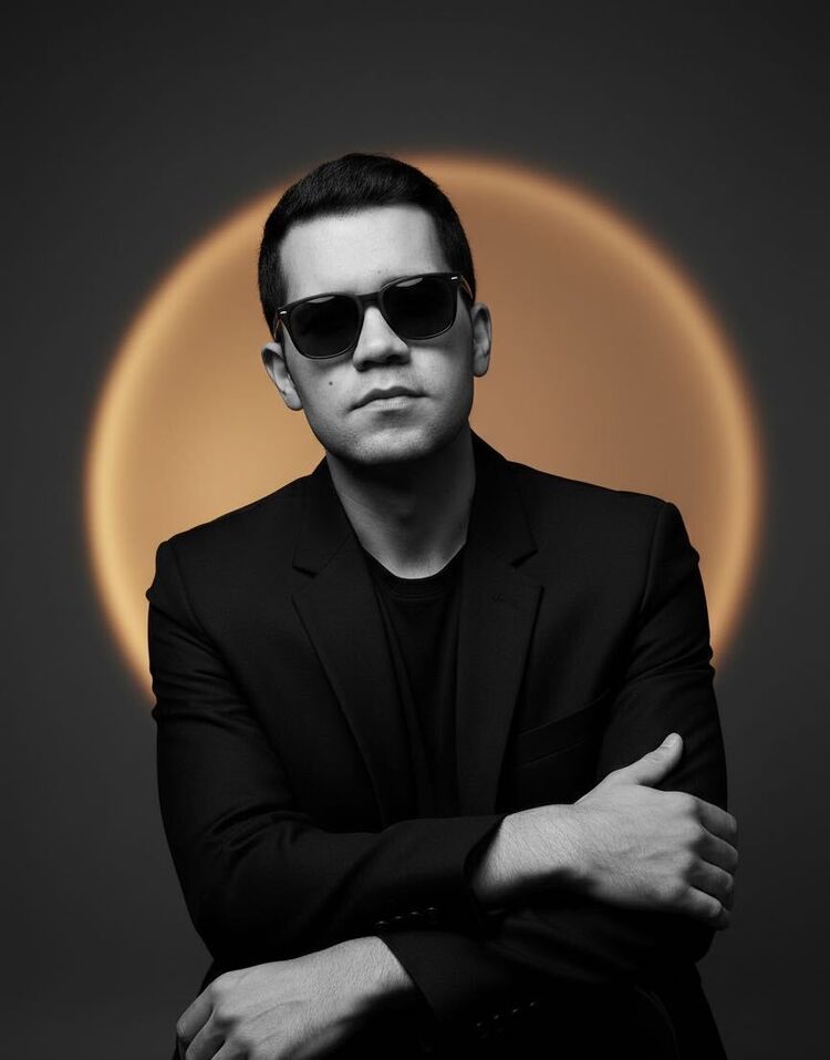  54013924  , 25 ,    -