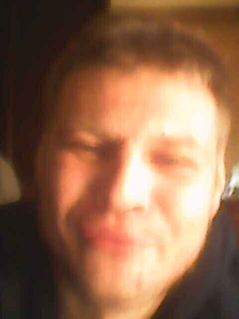 41057494    , 37 ,    