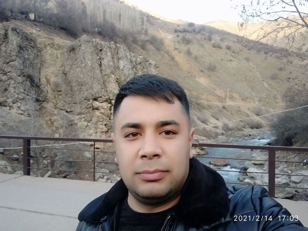  24251844  Aleks, 35 ,    
