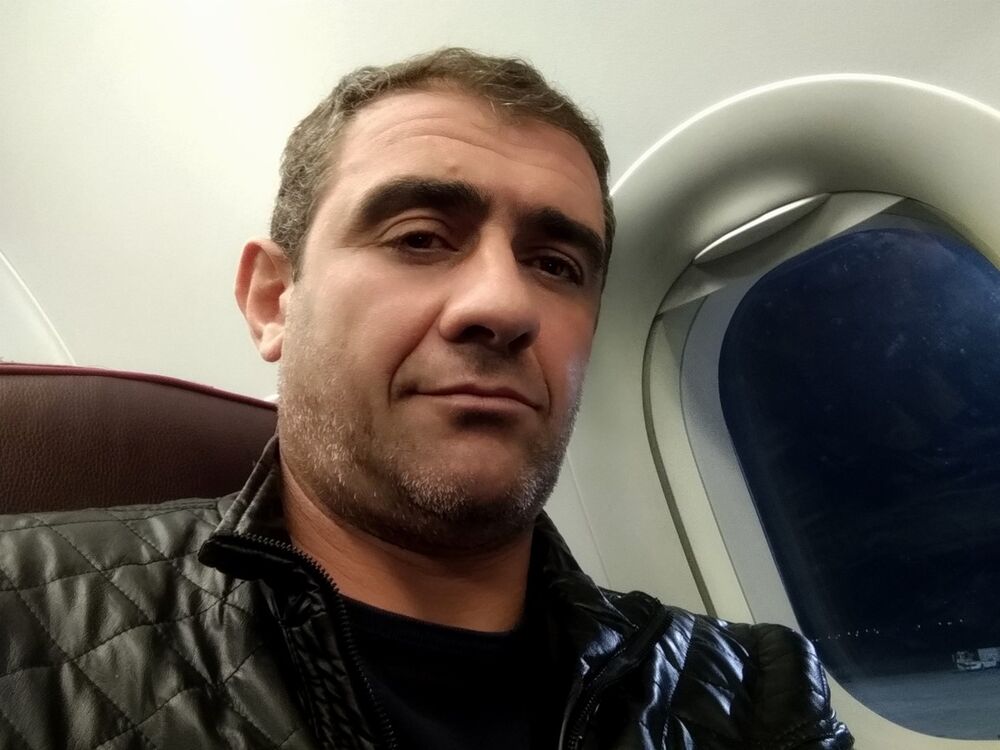  13808754  Irakli, 47 ,    