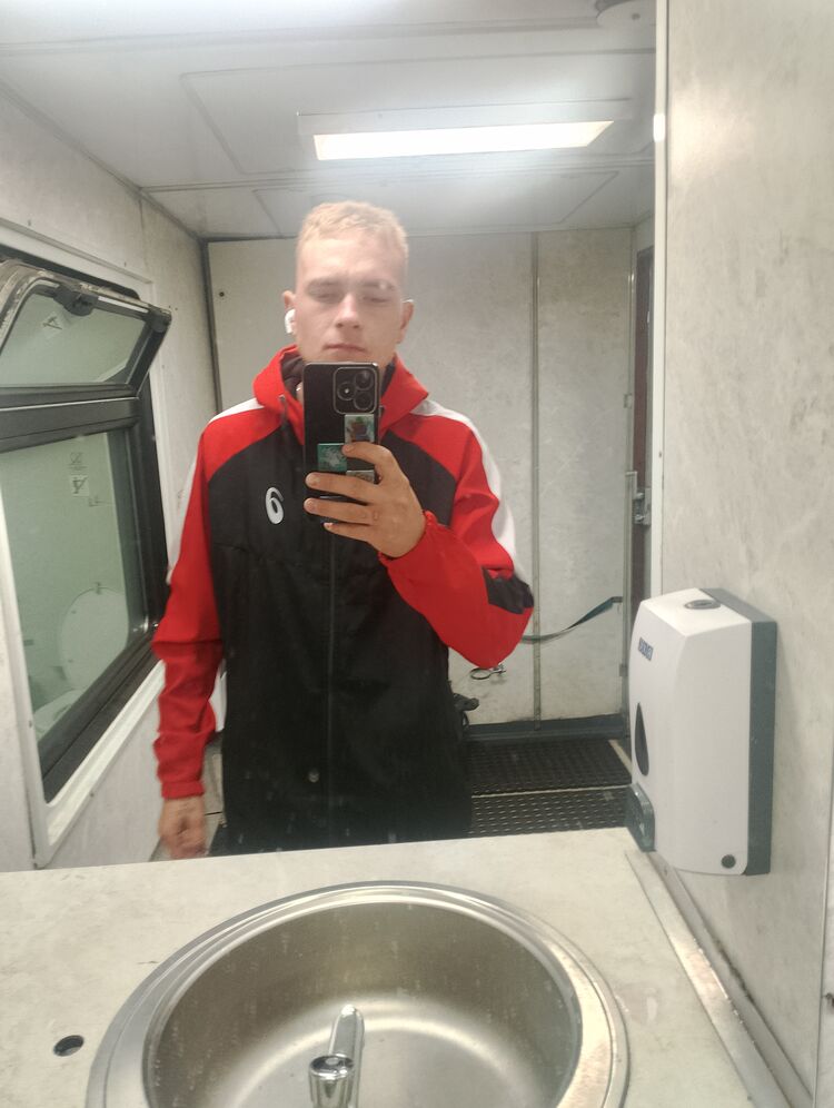  53247094  Vitaly, 21 ,    