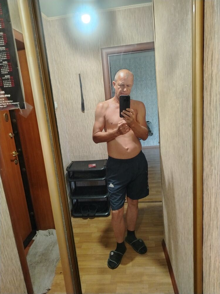  53108044  , 48 ,    --