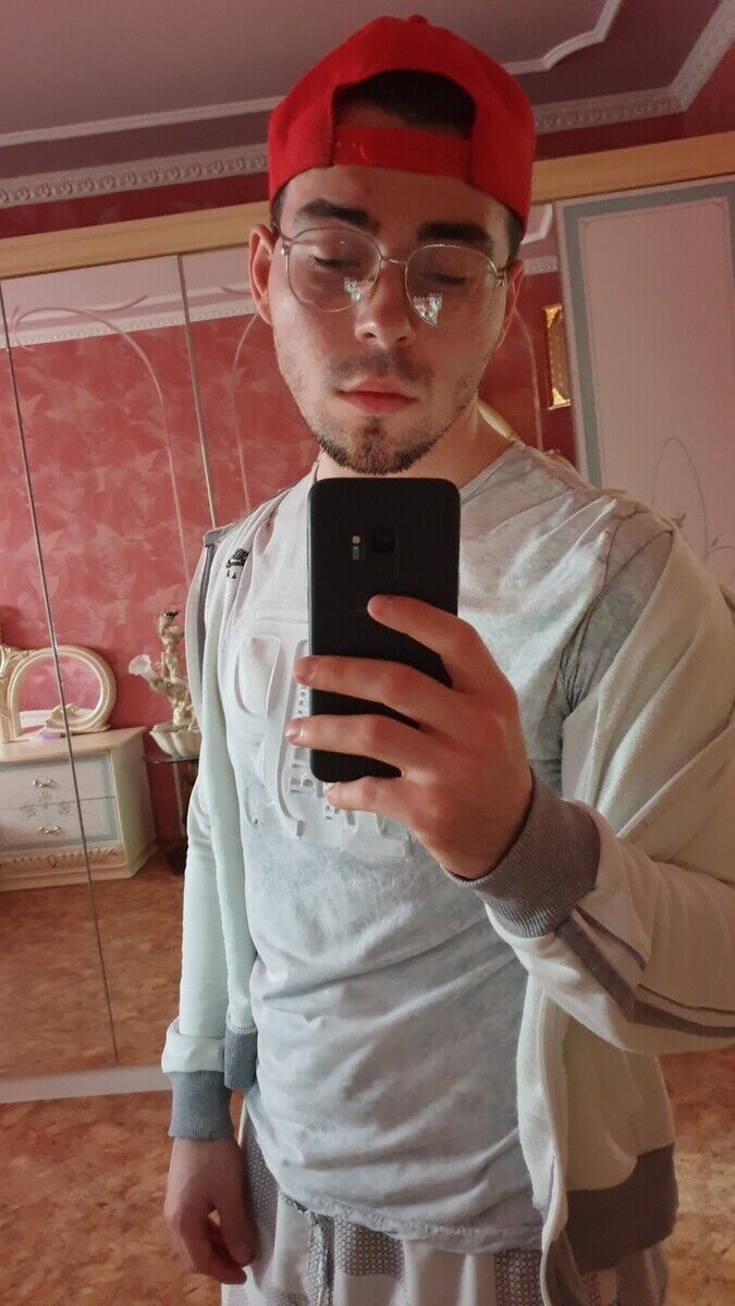  20713484  , 28 ,    