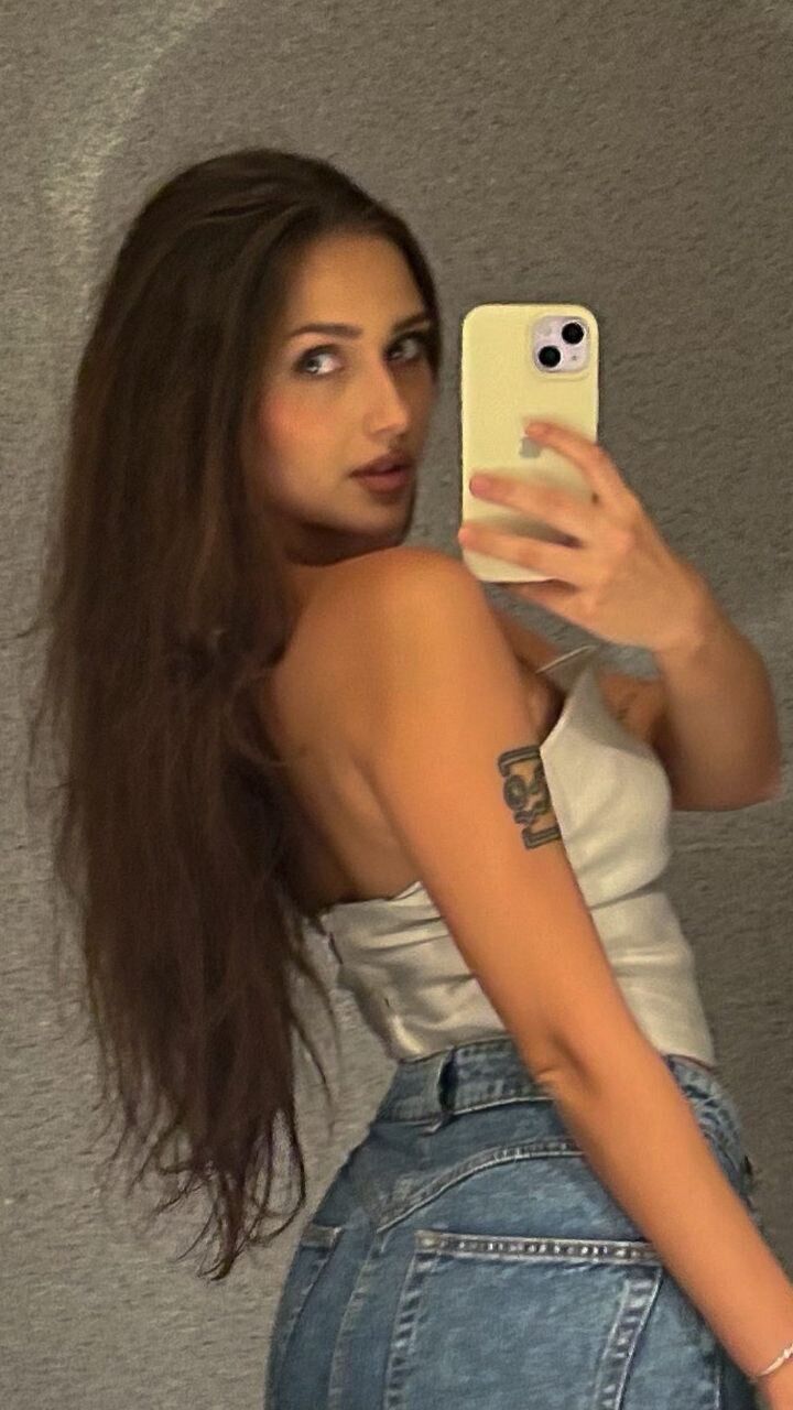  44496824  , 28 ,    