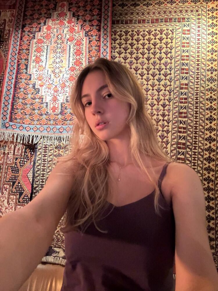  -,   , 21 ,     , c 