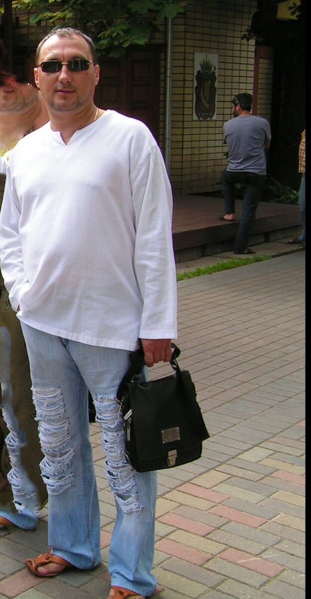  13029444  Andre, 57 ,    