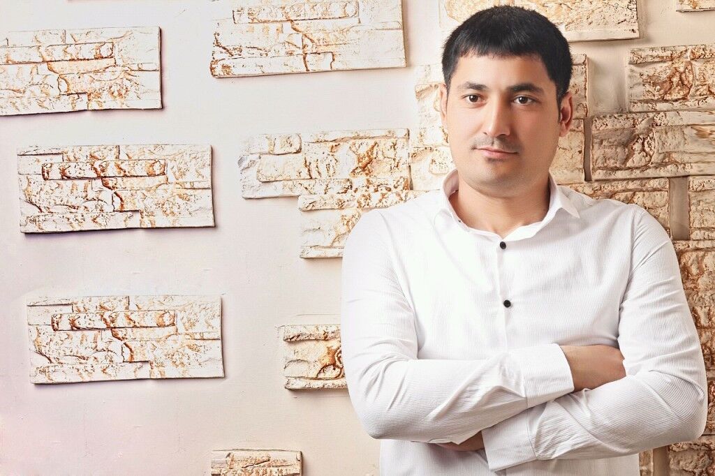  ,   Shukurullo, 42 ,   ,   , c 