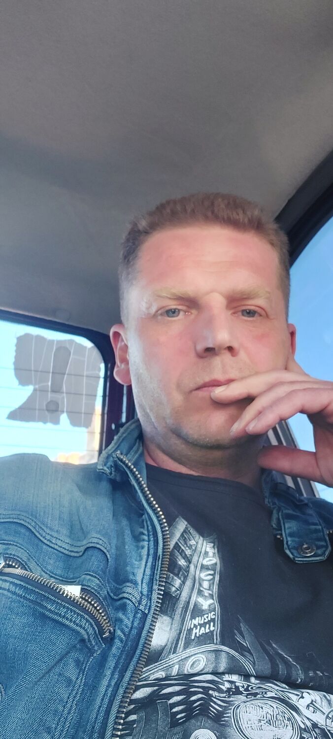  53440584  , 45 ,    