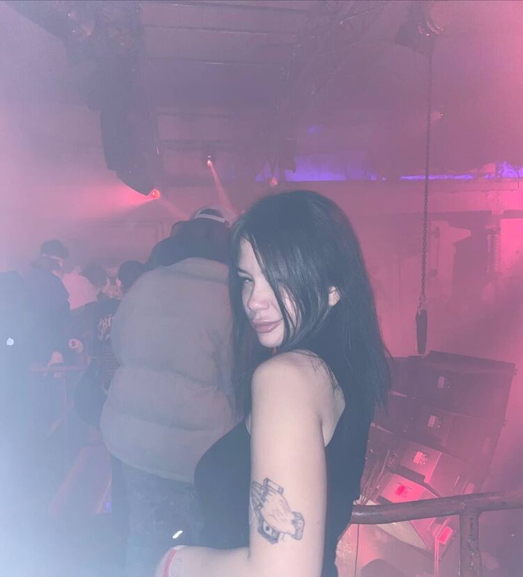  29944374  Tatyana, 23 ,    