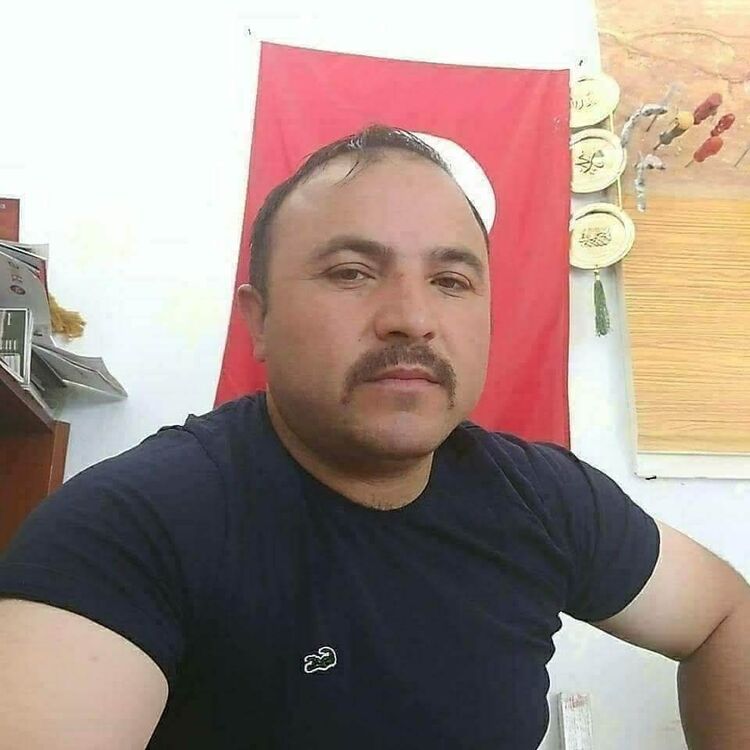  53524424  Ali, 44 ,    