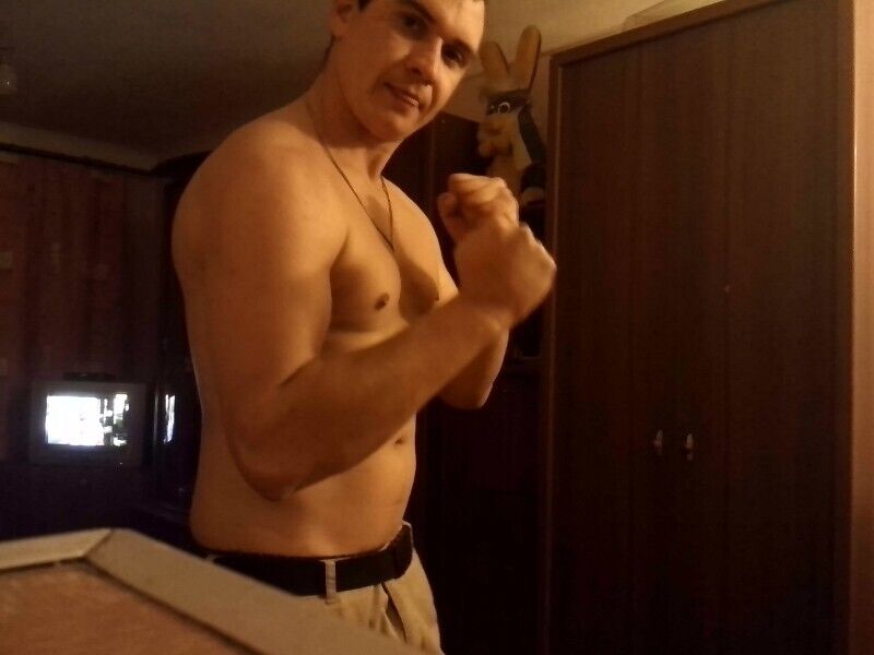  23919784  Igor, 36 ,    