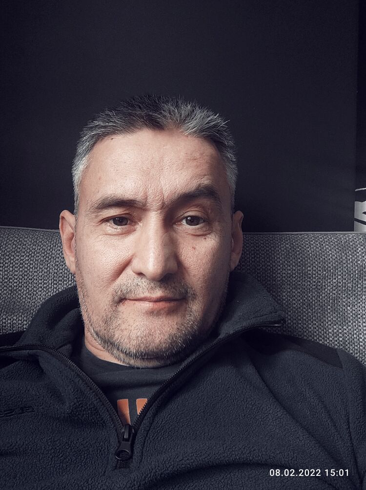  51507884  Timur, 48 ,    