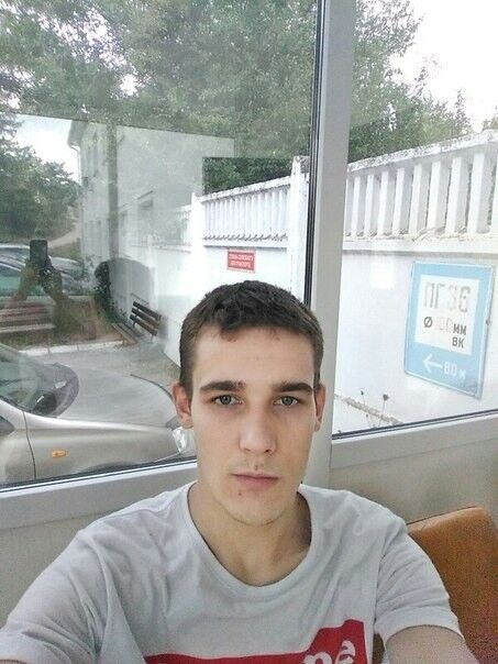  17420064  Anatolii, 28 ,    