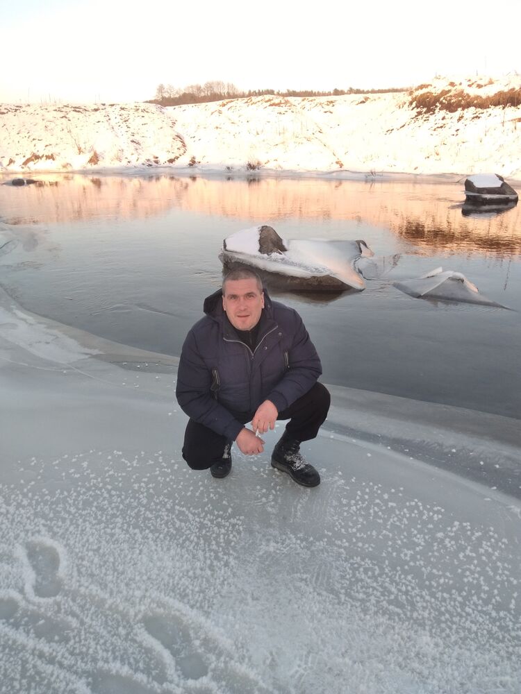  ,   Aleksandr, 42 ,   ,   , c 