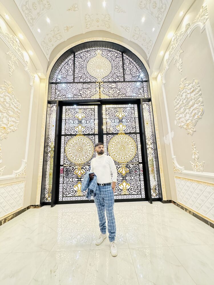  Charenton-le-Pont,   Honey, 26 ,   ,   