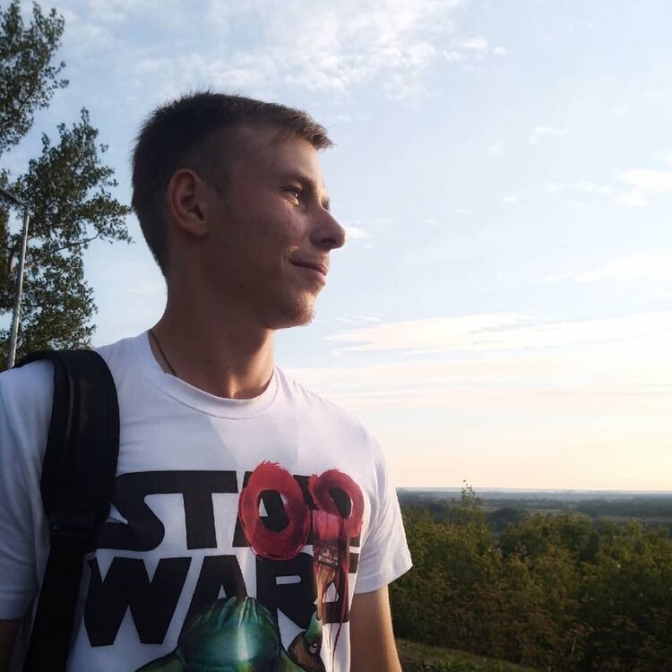  27494954  Roman, 25 ,    