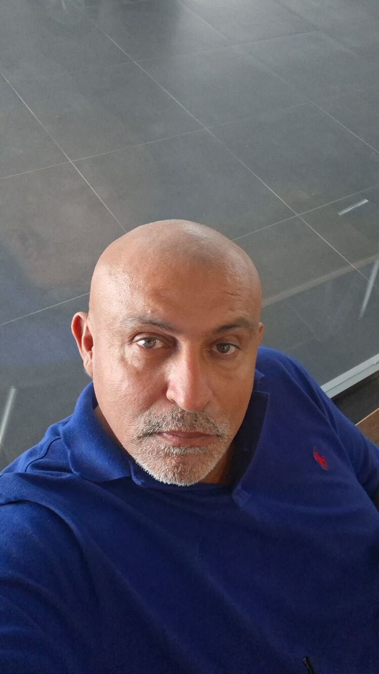  54151934  Alex, 54 ,    