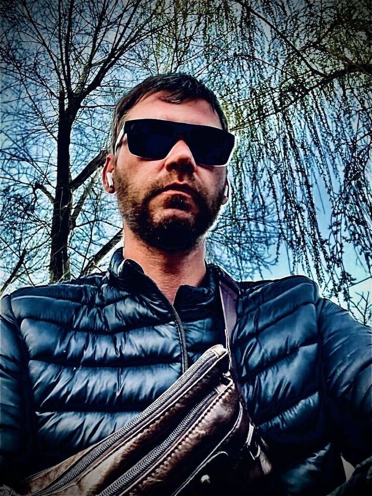  ,   Dmitrii, 36 ,   ,   , c , 